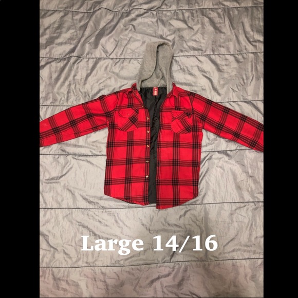 Other - Hooded shirt
